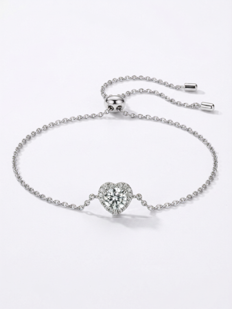 Close-up of ODILIA Diamond Heart Bracelet heart-shaped stone charm