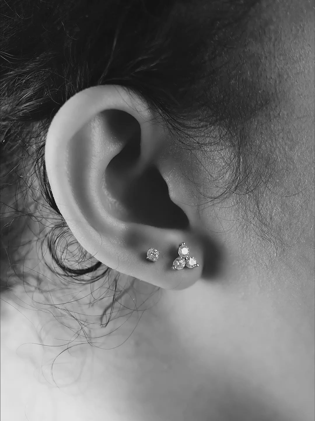 celeste-0-6-carat-trinity-moissanite-stud-earrings-03-closeup