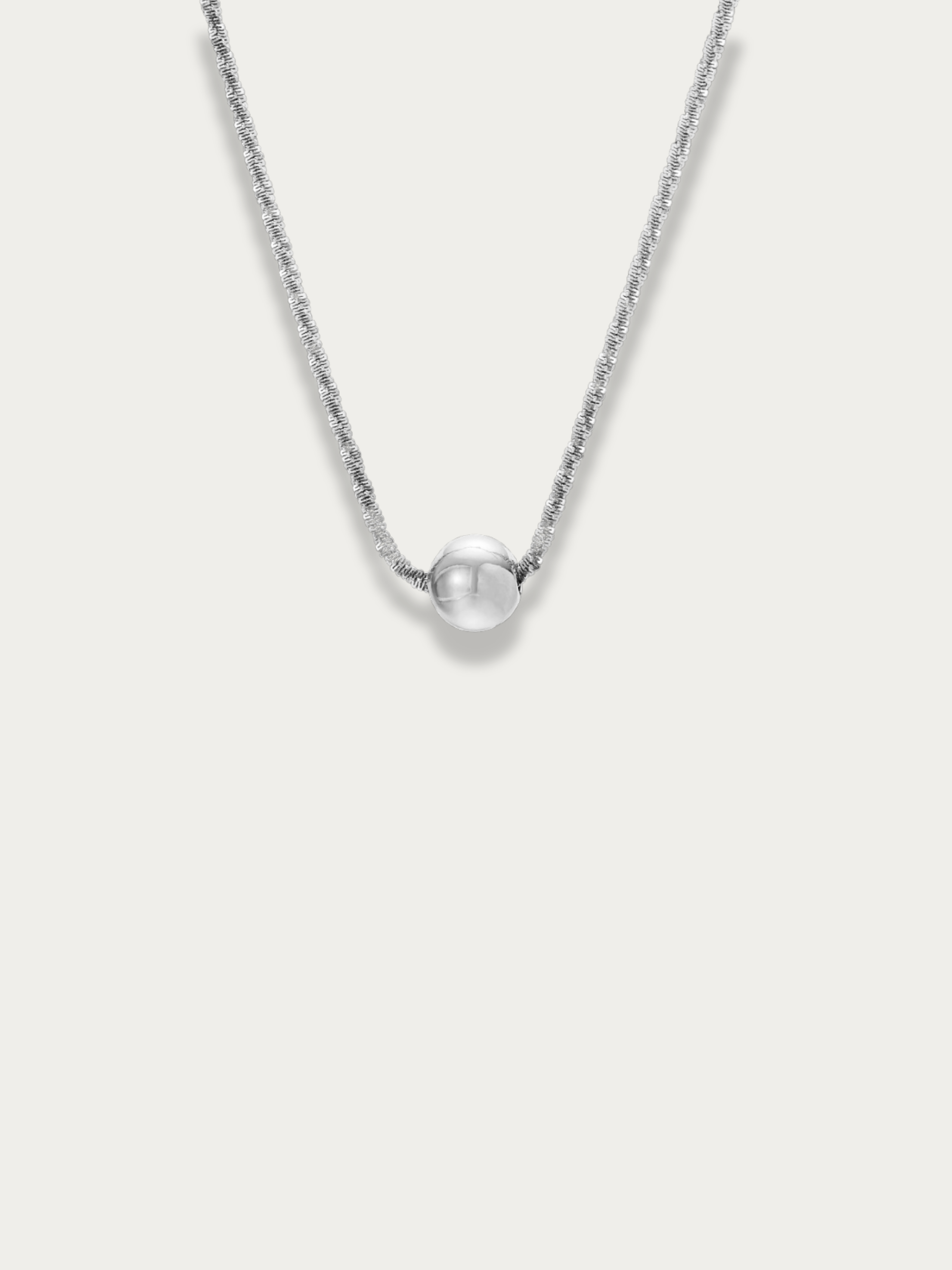 rollie sparkle box chain necklace in silver color