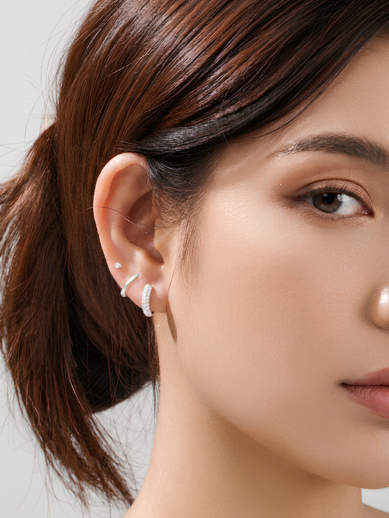 Model wearing TERRY three-piece ear curation set