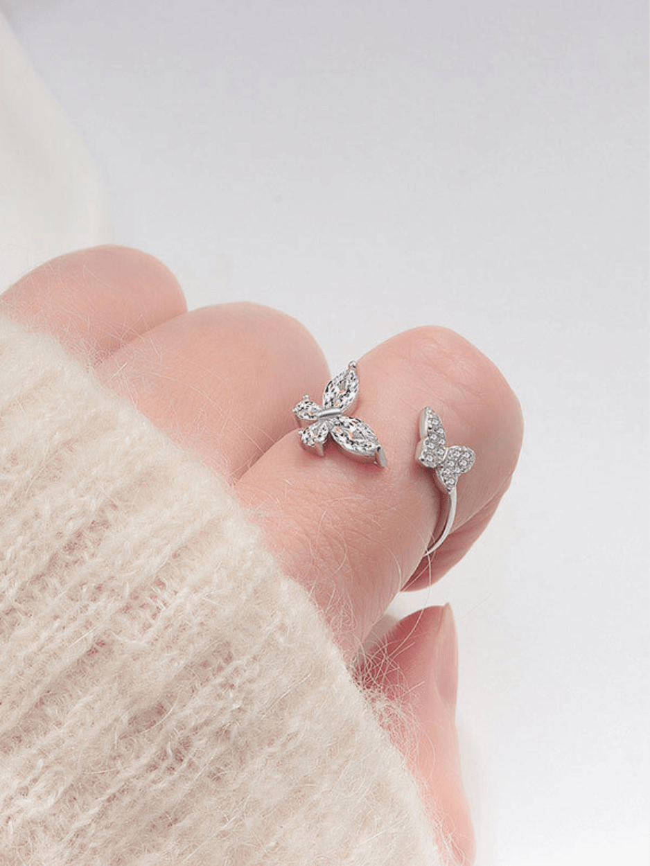 Model wearing Twilight Flutter Ring on hand