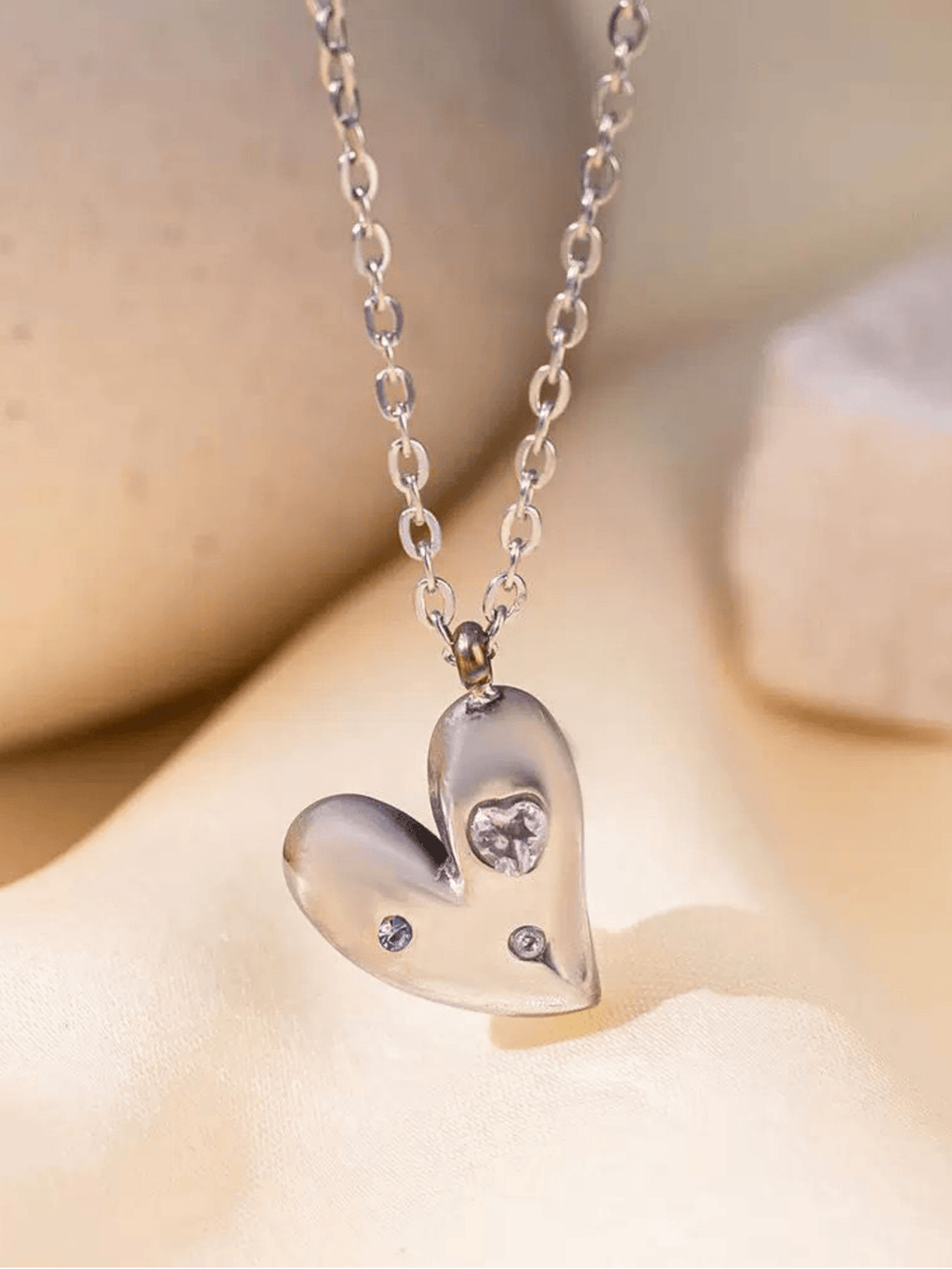 Funky Heart Necklace - Minimalist Lab