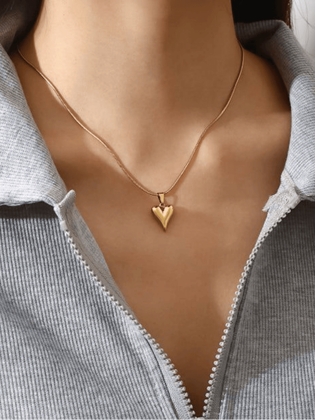 Heart Snake Chain Necklace - Minimalist Lab