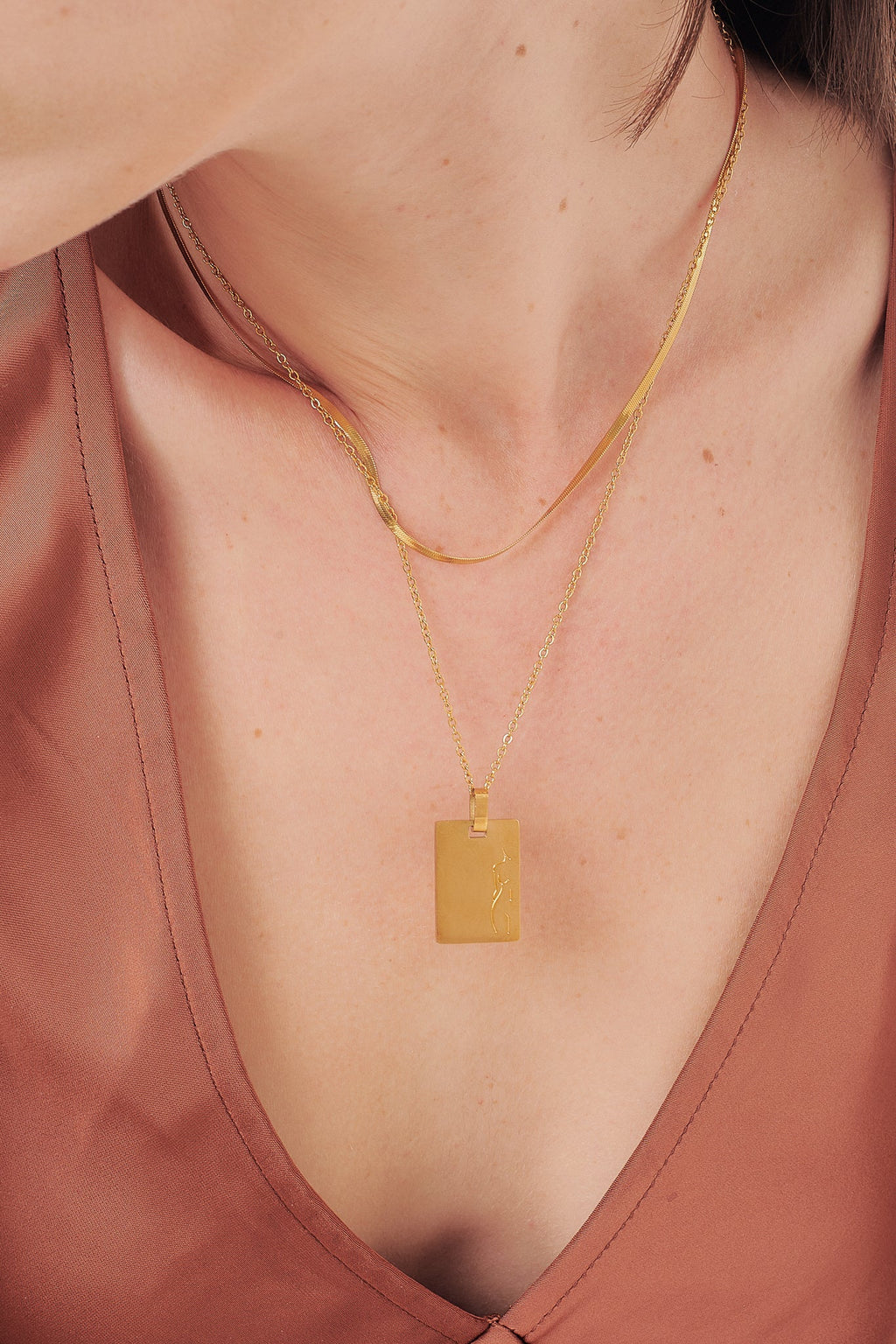 Love My Curves Necklace - Minimalist Lab