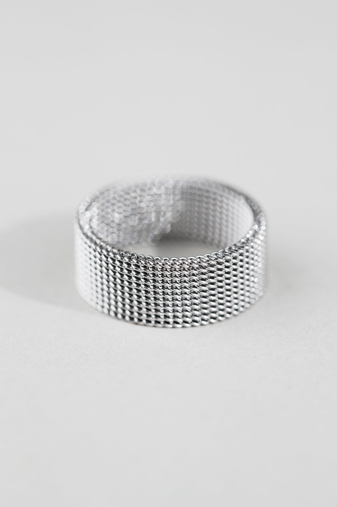 Unisex Omega Ribbed Chain Ring