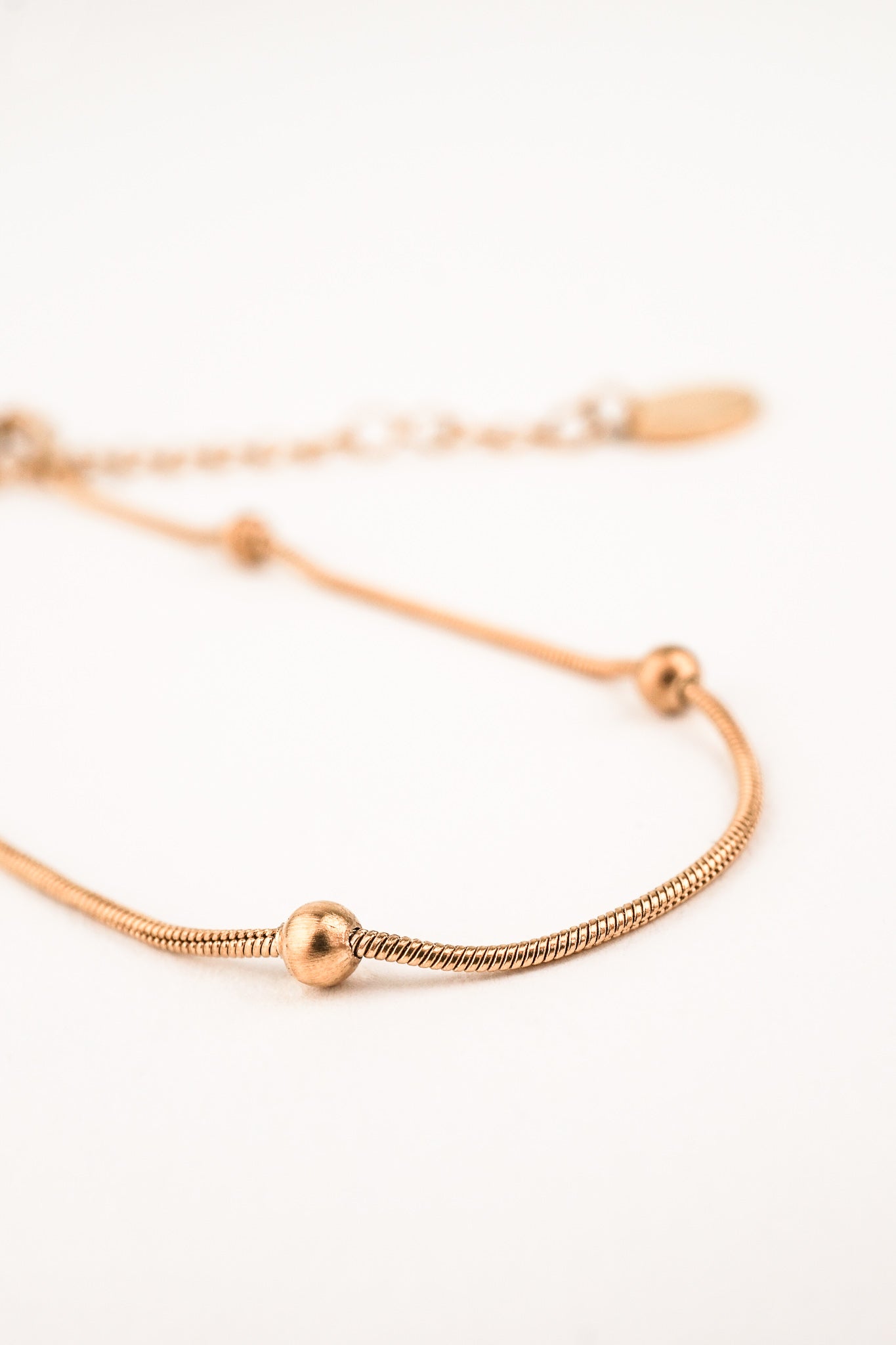 bead accent chain bracelet detail close up