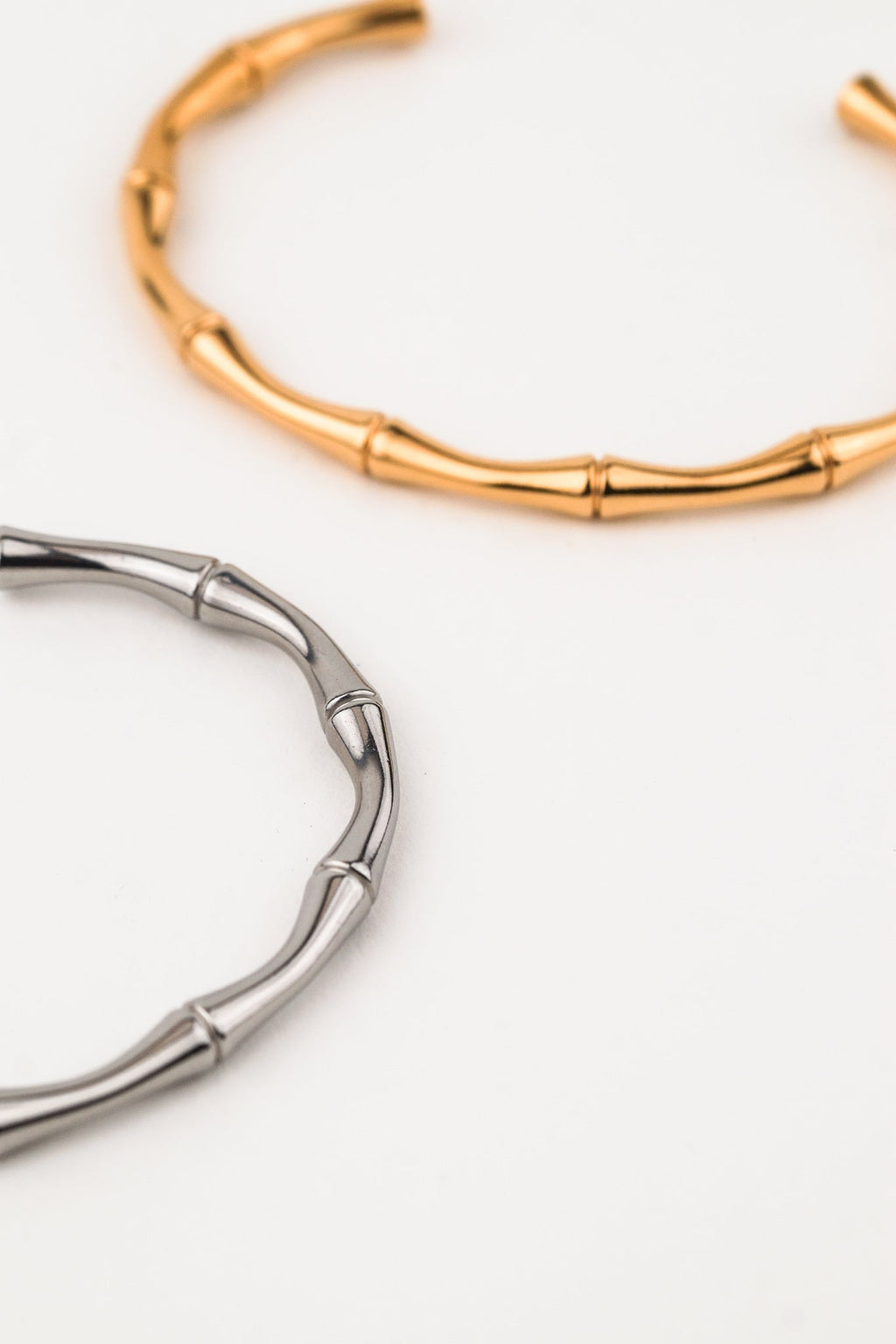 anti tarnish bamboo bangle close up detail